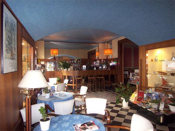 Terminus Hotell Tours Restaurang bild